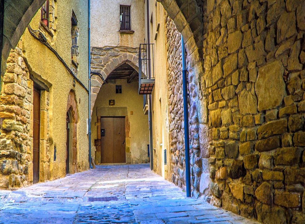 Heritage stone arcade restoration